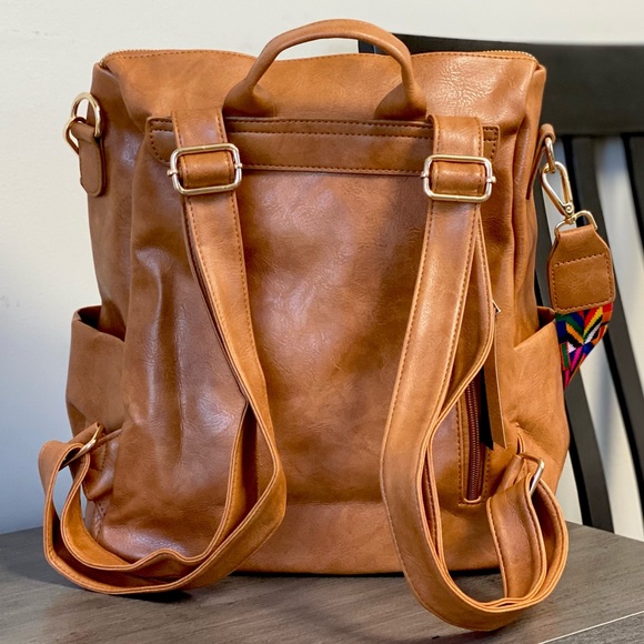 Brand NEW Camden Convertible Backpack in Camel 🧡 - Picture 2 of 16
